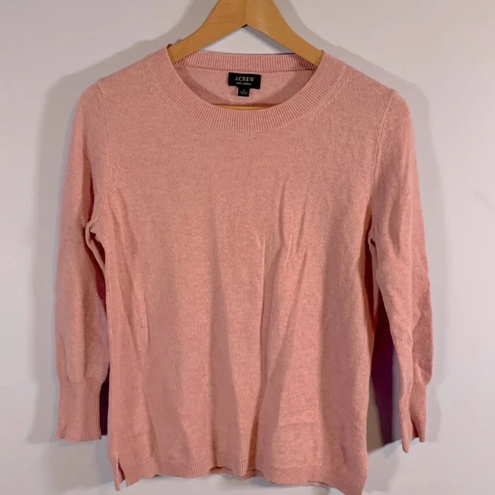 J crew size small light pink cashmere sweater crew neck long sleeve so soft